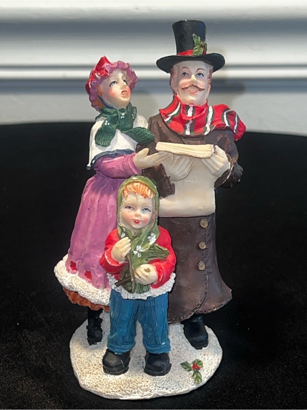 Vintage Ceramic Christmas Carolers figurine family Singing Songbook